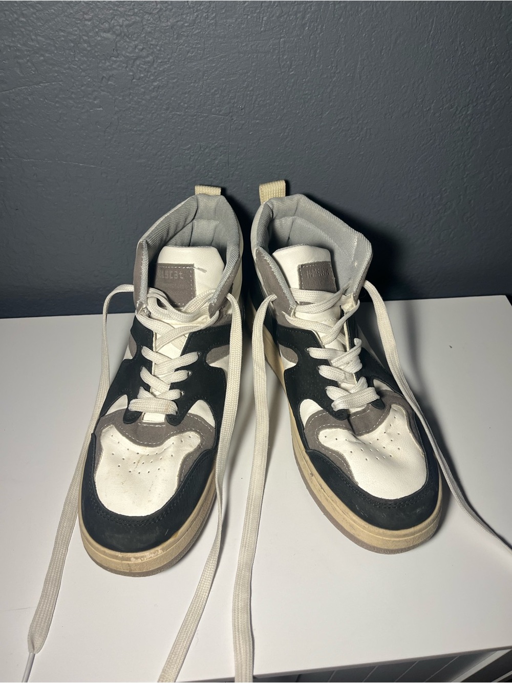 SHEIN Kids High-Top Sneakers in White, Black & Gray